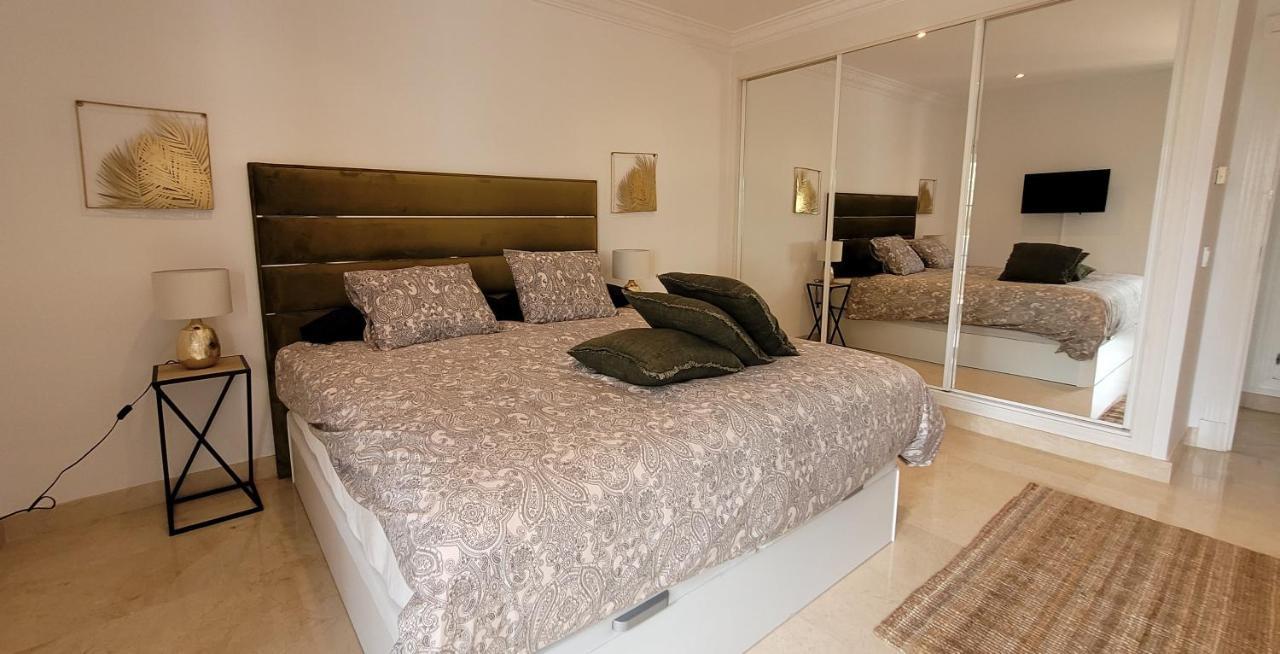 Beach And Golf Resort La Perla Miguel Adults Only Marbella Bagian luar foto
