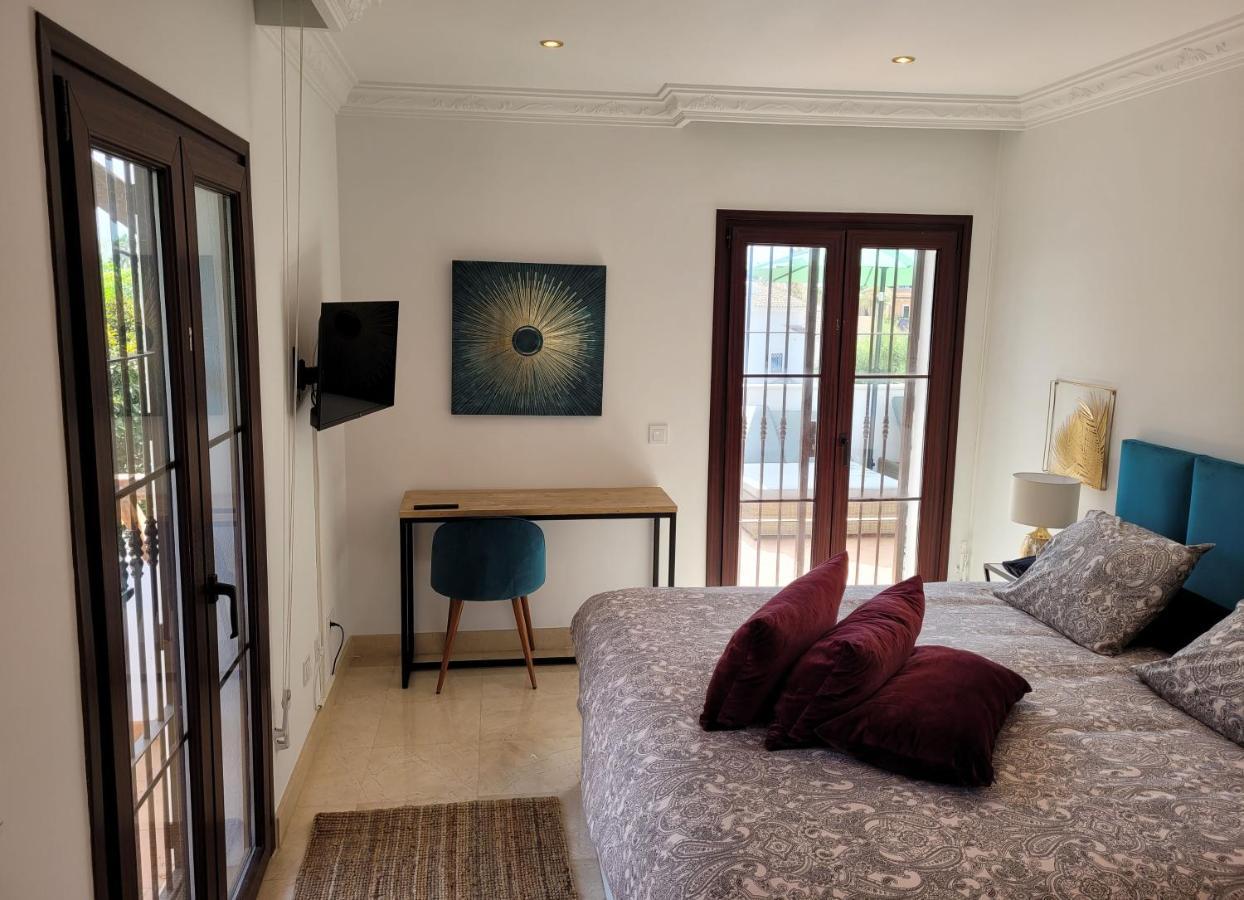Beach And Golf Resort La Perla Miguel Adults Only Marbella Bagian luar foto